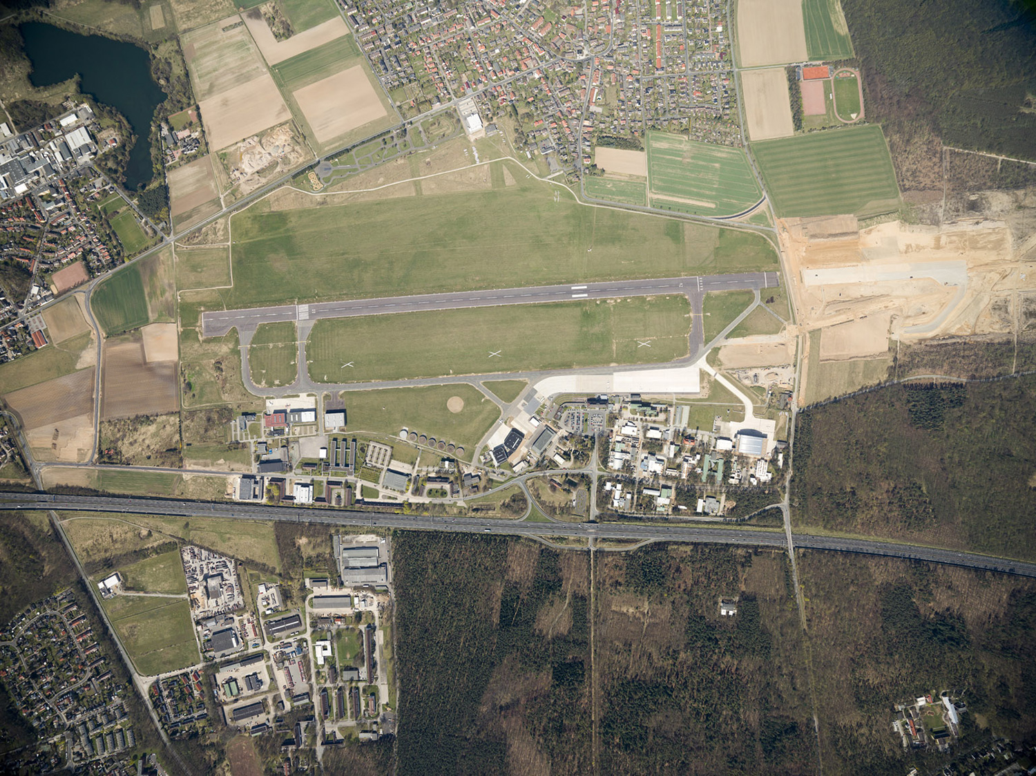PROJECT airport, Verkehrsanlage, Flughafen Braunschweig-Wolfsburg